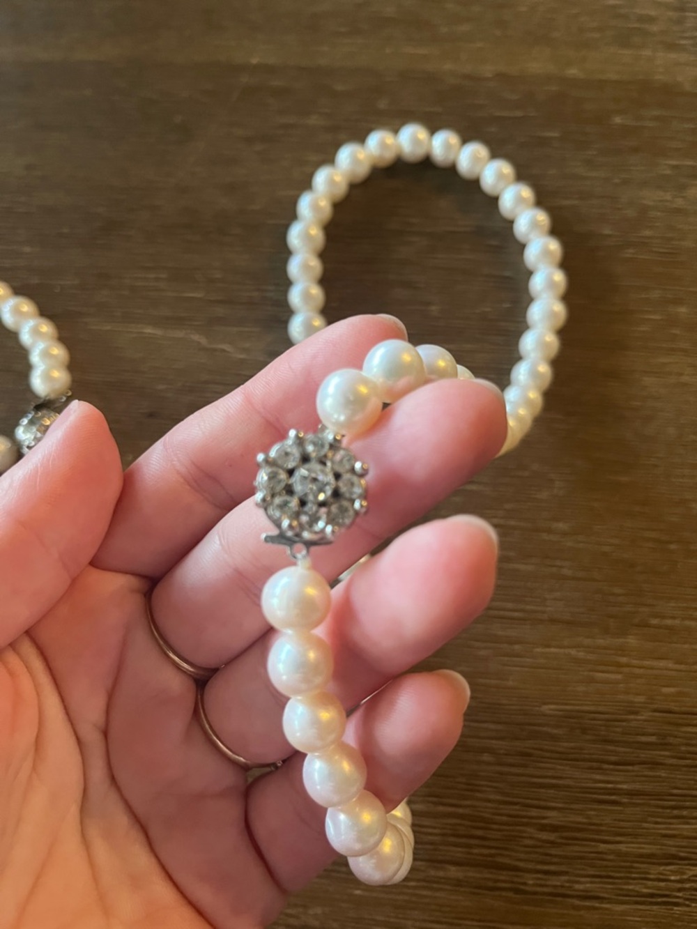 Classic White Pearl Necklace and Bracelet Set - Picture 3 of 4